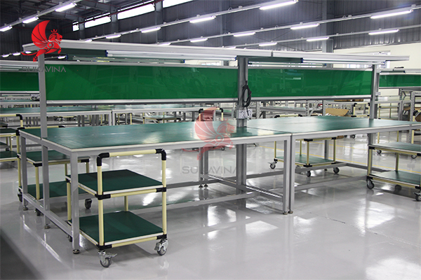 Bàn thao tác xưởng cơ khí lựa chọn đúng cách cho người tiêu dùng ban-thao-tac-xuong-co-khi-nho 1.jpg (253 KB)